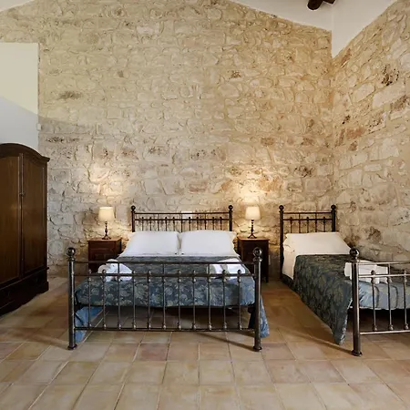 Alloggio per agriturismo Baglio Donna Concetta *